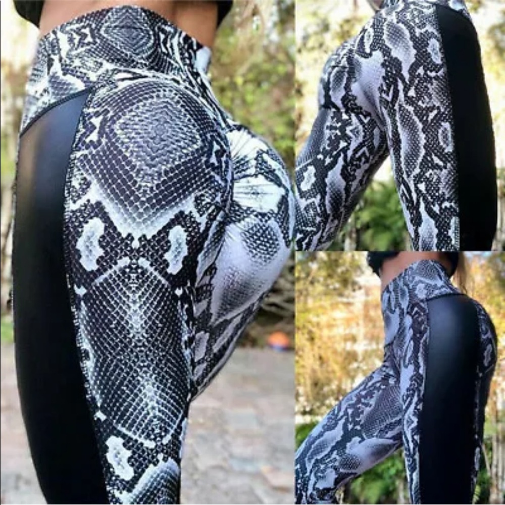 SOLD Scrunch butt snake skin leggings